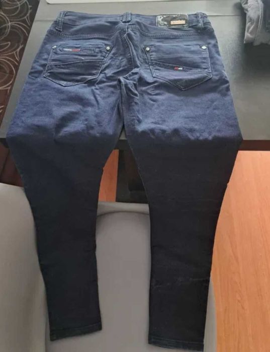 2 pary spodni tommy hilfiger roz 29.30 i 26.32