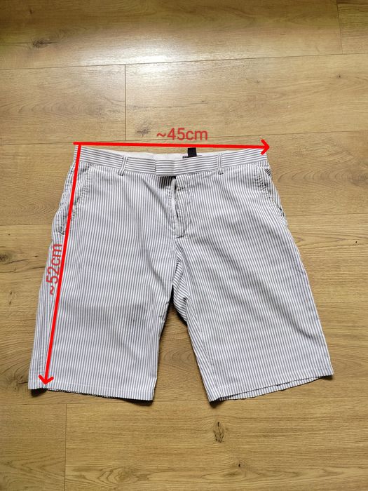 Krótkie spodenki szorty letnie plażowe lekkie h&M w paski pasy