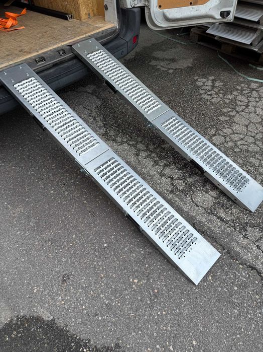 NAJAZDY RAMPY ZAŁADOWCZE składane 400kg 1,9m długie, ocynk