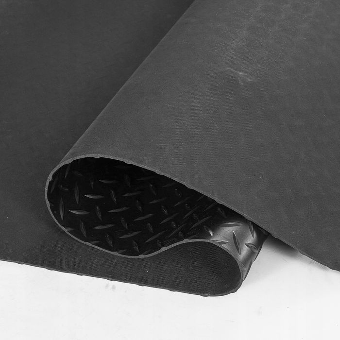 Mata gumowa VEVOR 2465X1236MM sbr 3MM mocna podłogowa garażowa czarna