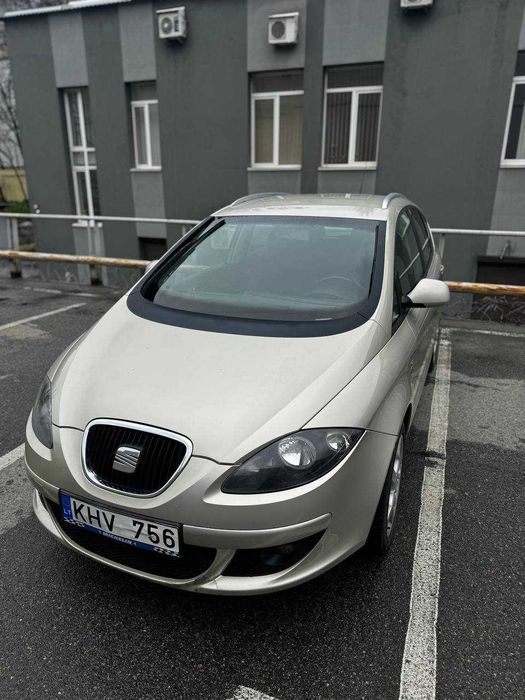 SEAT ALTEA XL нерозмитнений