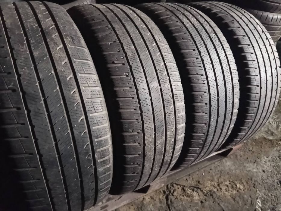 235.55.17 Vredestein 4шт шини б/у склад Харків шиномонтаж всесезон 55