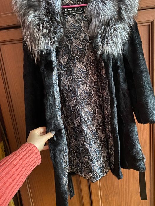 Натуральна шуба з капішоном