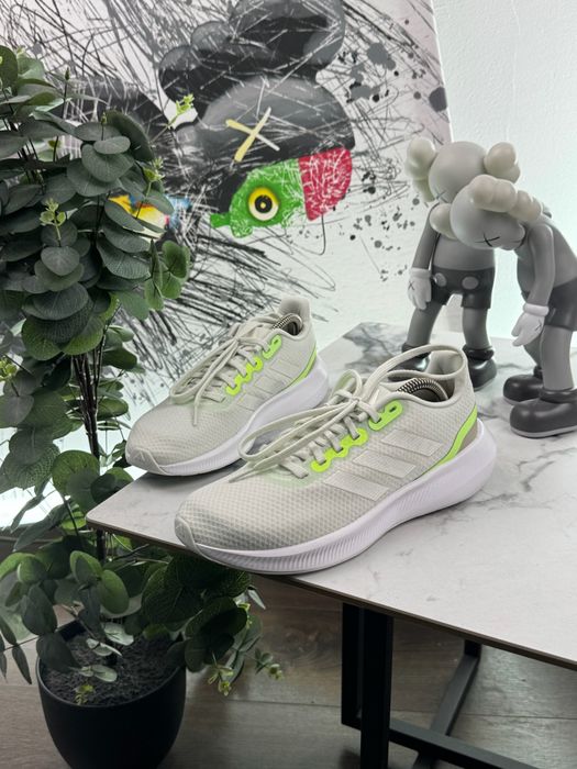 Кросівки Adidas Run Falcon 39 розмір Е8052