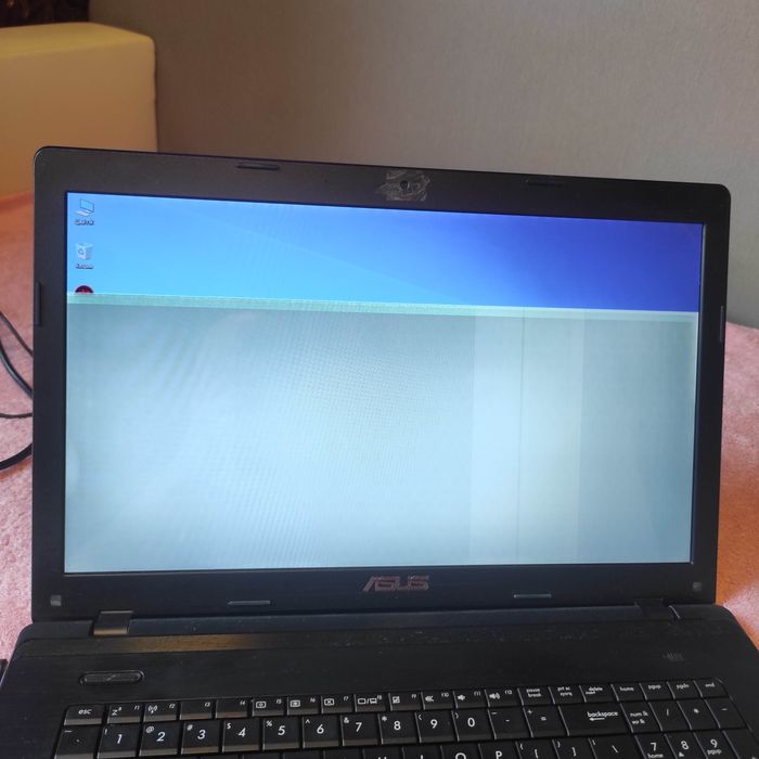 Ноутбук Asus x75