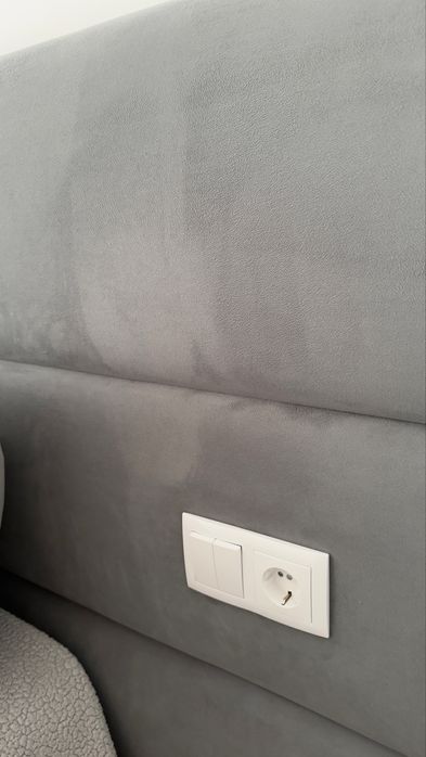 Vendo cama casal estofada 160cm