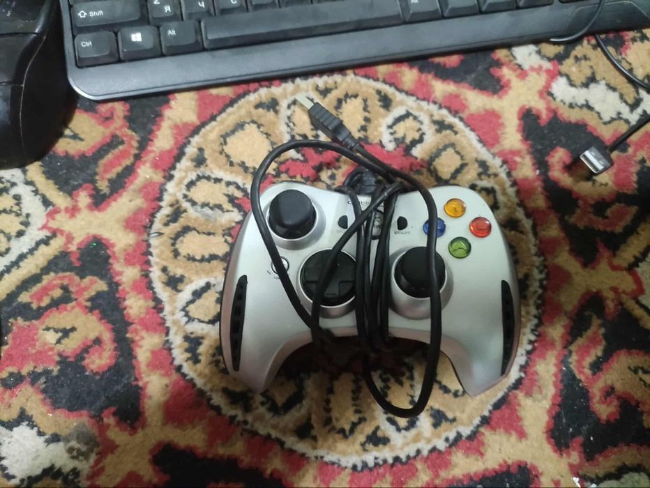 Продам набір для ноута,або компа