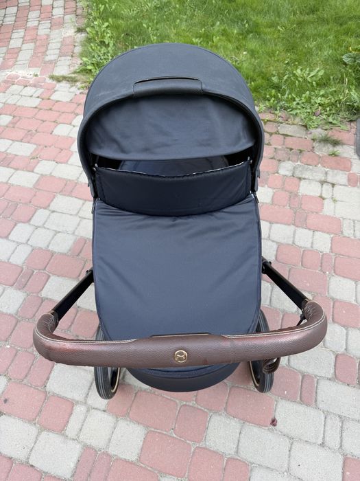 Cubex Priam 3 в 1 + база до автокрісла