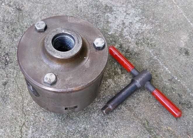 Pinça de torno com 80mm e 3 garras