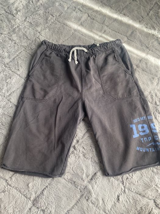 Dresowe spodenki chłopięce