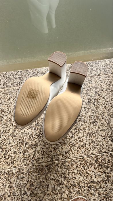 Botas de Cano Curto Brancas