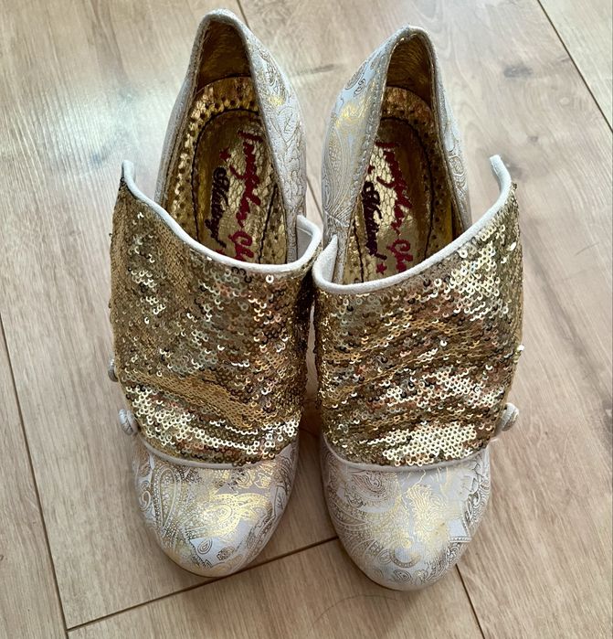 Buty Irregular Choice rozm 38 barwy złota i beżu