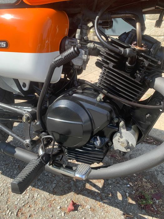 Hanway Cafe Racer 125 Raw - Mota em óptimo estado