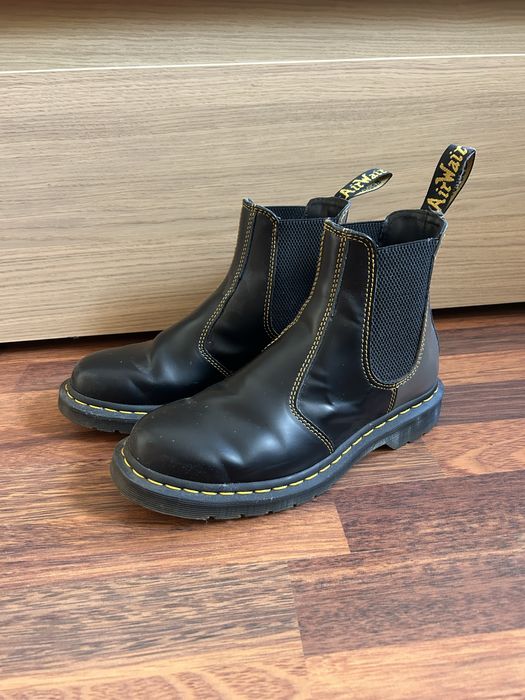 Dr. Martens szaroczarne botki rozm.39