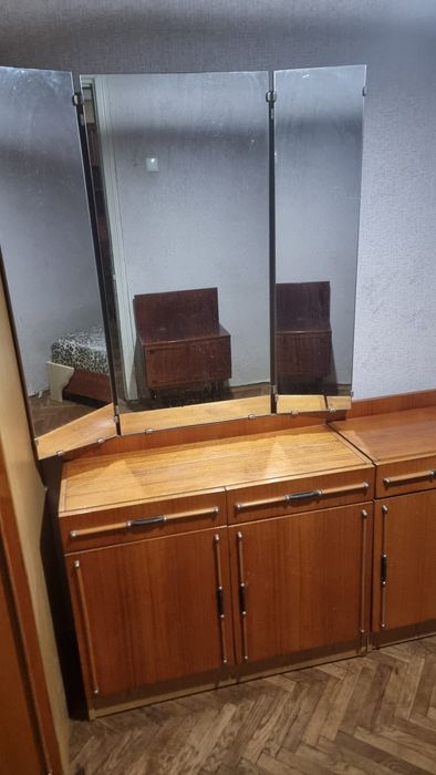 Продам меблі в добрі руки