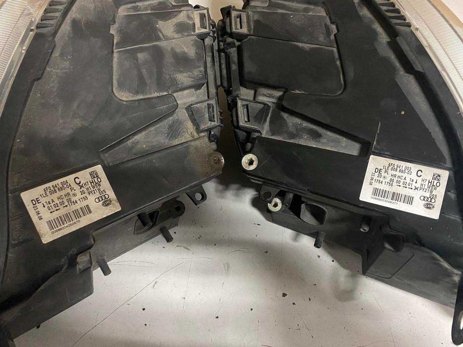 Фара ( фари) передня ліва + права Audi A6C6 4F0941004 4F0941003