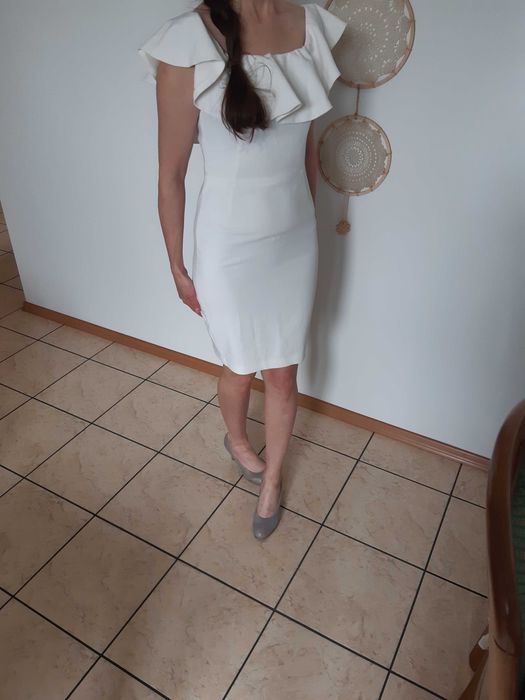 Sukienka kremowa reserved 34