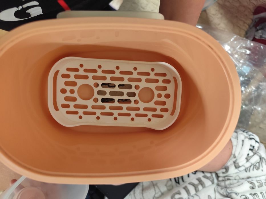 Стерилизатор и подогреватель для бутылочек.