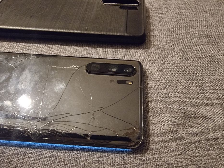 Huawei P 30 Pro uszkodzony