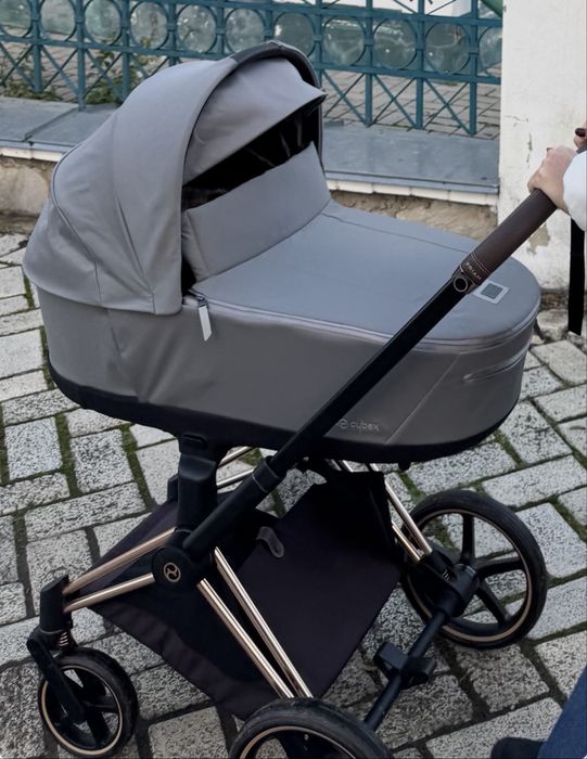 Продам срочно Коляска cybex priam 4.0  2в1