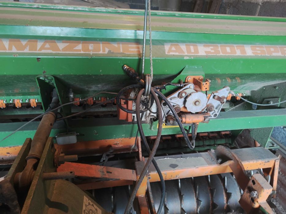 Agregat uprawowo siewny Amazone AD301 specjal