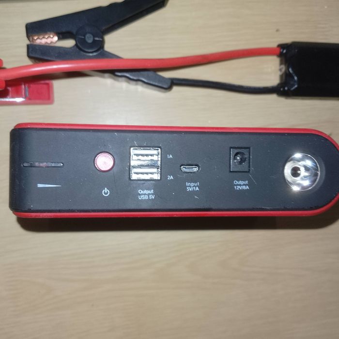 Urządzenie rozruchowe UPBS12000 A1. Uszkodzone