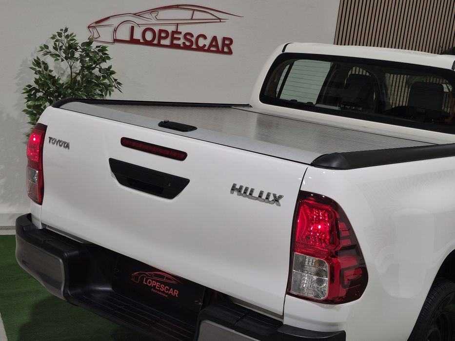 Toyota Hilux 2.4D-4D 4x4 | GARANTIA | NACIONAL - 3 LUG - 2020