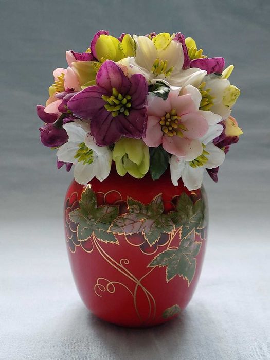 Wazonik z bukietem kwiatów. Dekoracyjny,kolekcjonerski - Wzór nr. 2