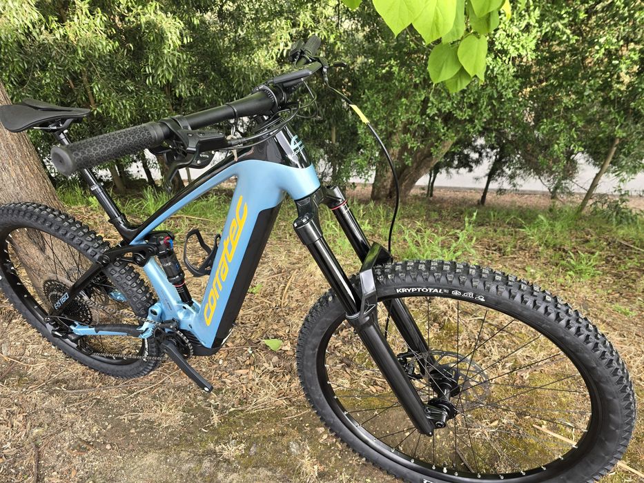 Bicicleta eletrica nova carbono bosch