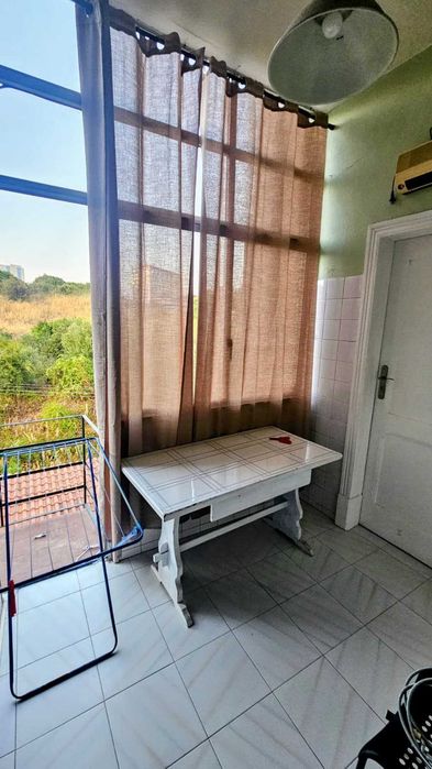 Quarto amplo com varanda Campolide, Lisboa