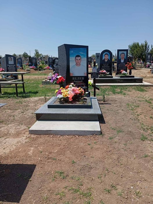 Гранитные памятники любой сложности без предоплат