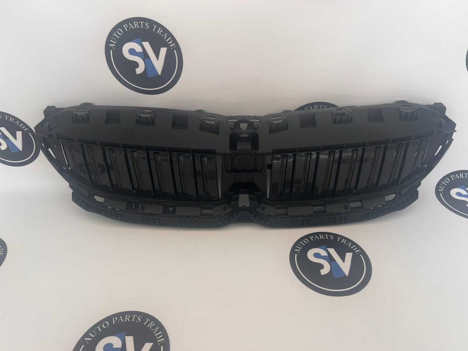 BMW 3 G20 G21 Жалюзі радіатора верхні з моторчиком 51749465188