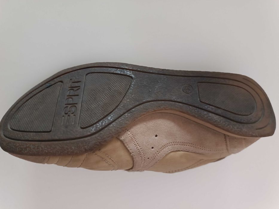 Excelentes ténis Esprit