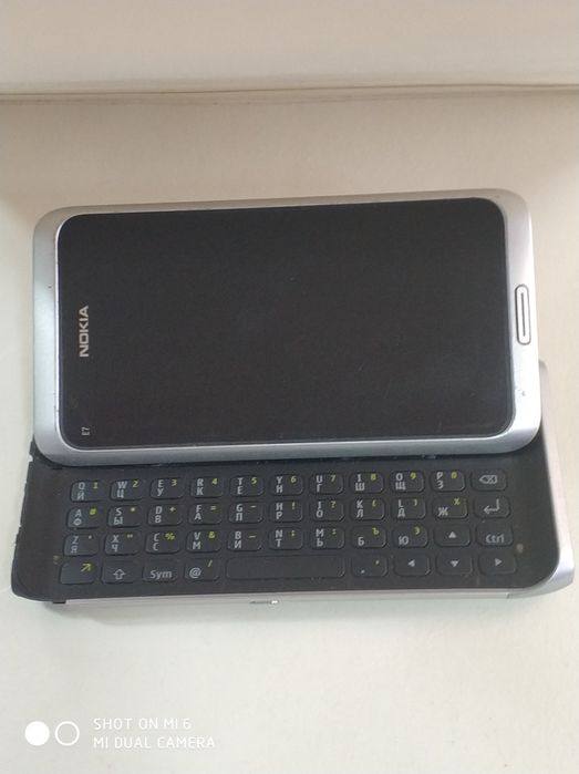 Nokia E7-00 (RM-626)Finland.