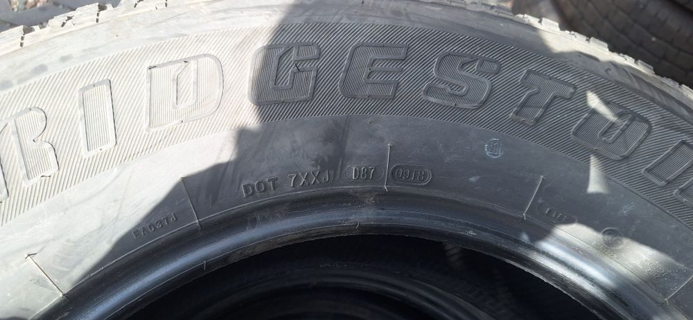 Opony letnie 255x70x18 Bridgestone