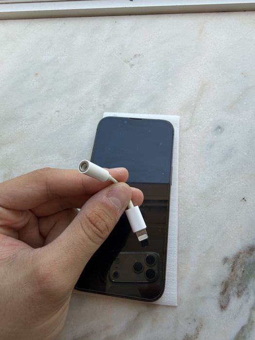 Iphone 13 Pro 256GB e Adaptador Lightning