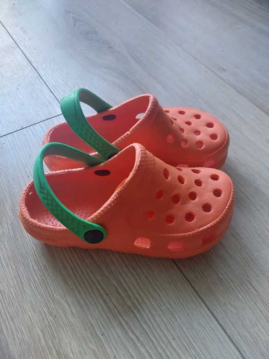 Klapki crocsy nowe r. 28