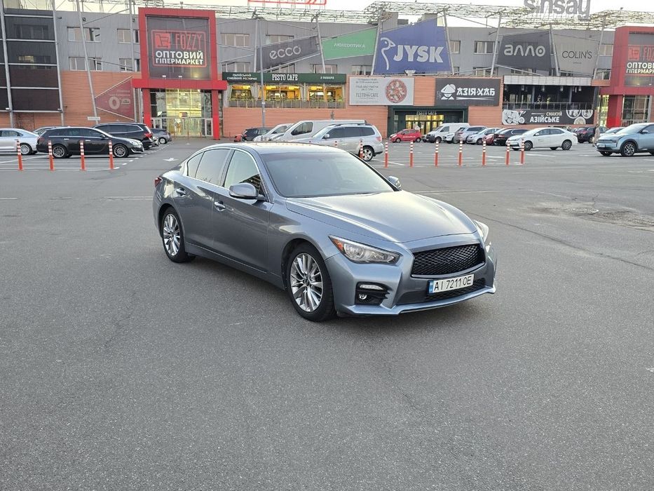 Продам infiniti Q50 в отличном состоянии