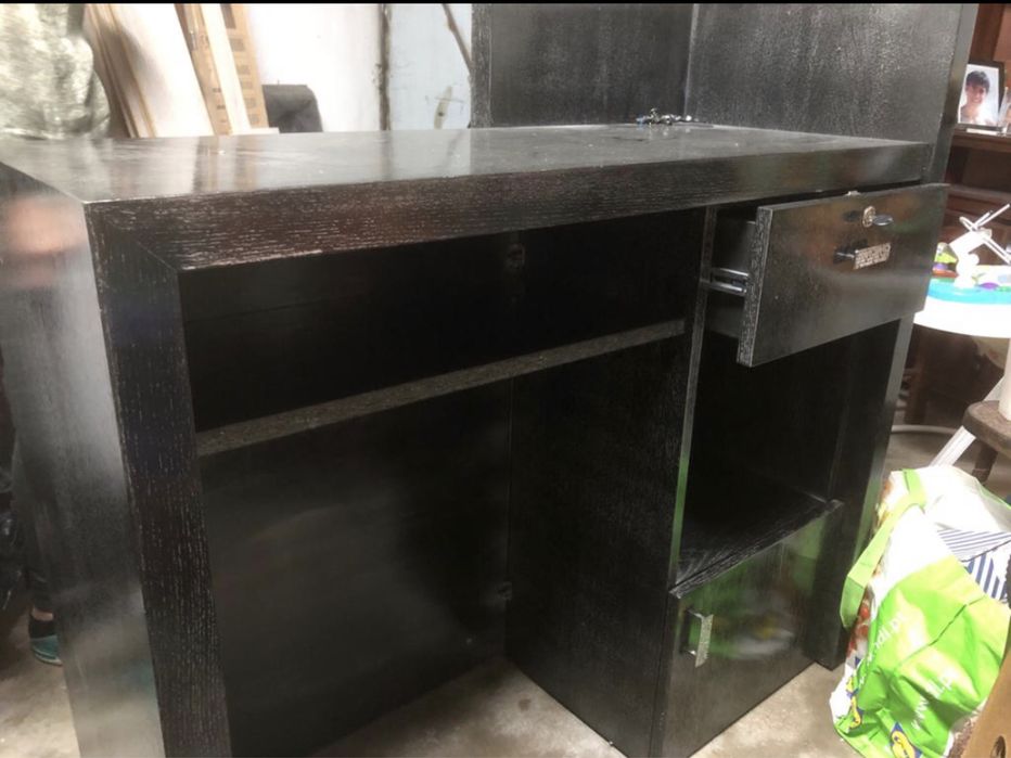 VINTAGE Reception Counter64738212577921124