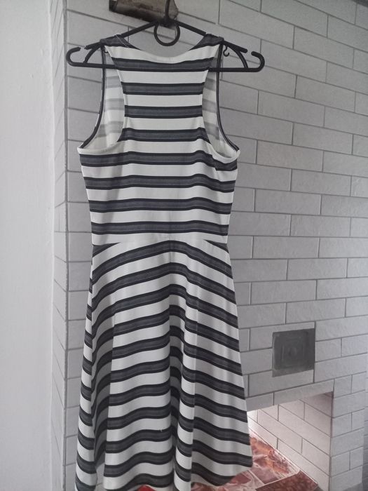 Комбез джинсовый H&M,сарафаны,платьев