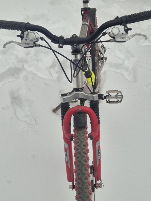 Продам спортивный велосипед б/у