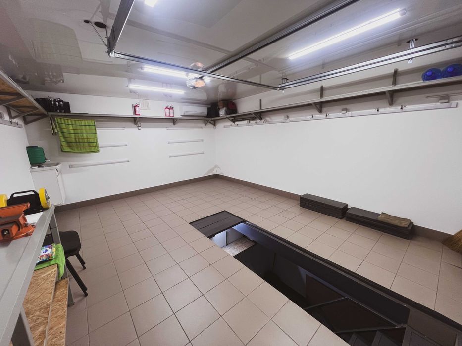 Продам Гараж Теплична 38