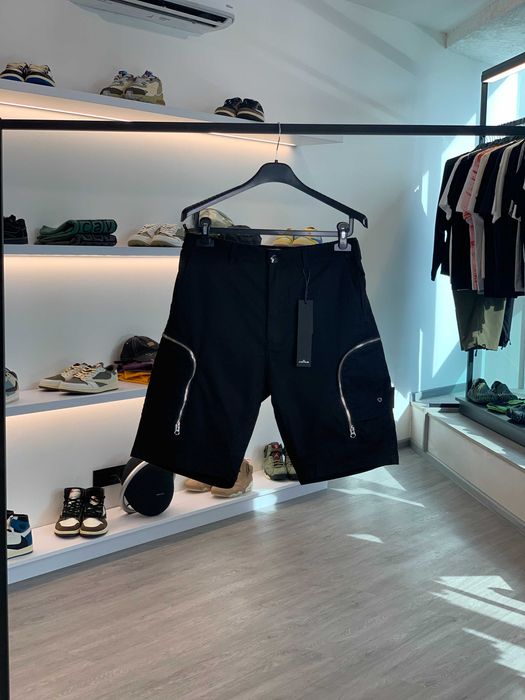 Шорти STONE ISLAND L0208 Shadow Project Zip Cargo Shorts Black SI0173-