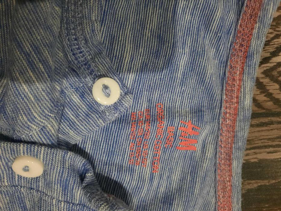 Футболки H&M на 10 лет.