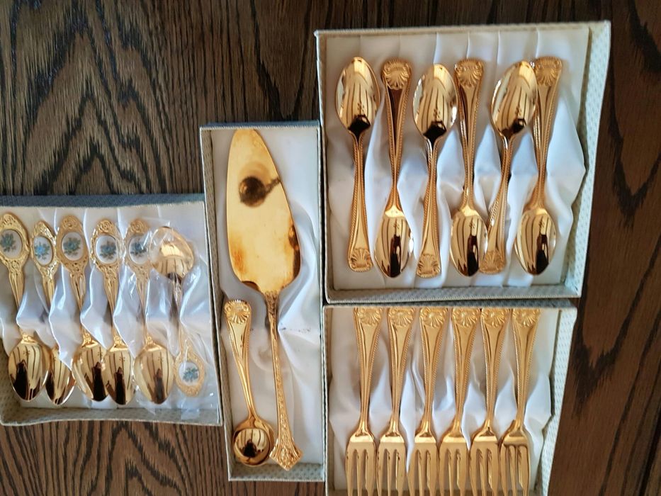 Talheres banhados a ouro