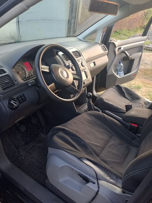 Продам машину VOLKSWAGEN
