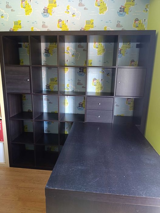 Estante IKEA KALLAX 5X5 + Secretaria+ Gavetas