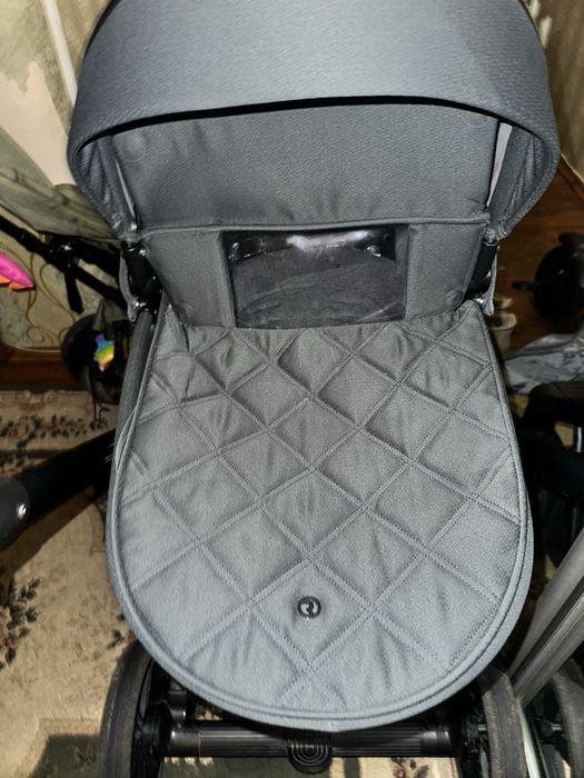 Візочок Roan Ivi 2 в 1