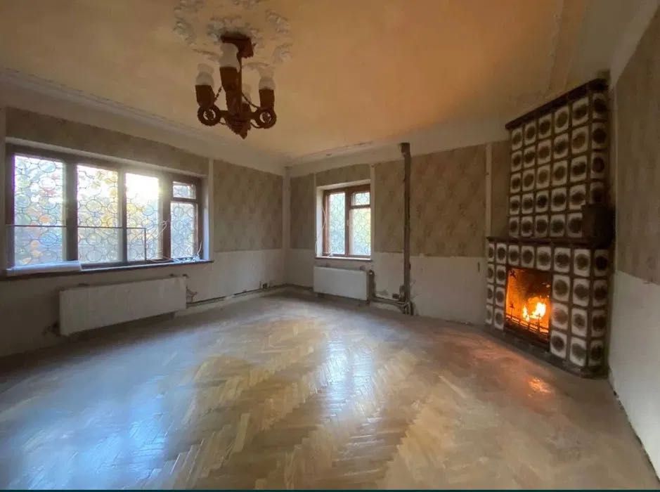 Продаж будинку в Козині