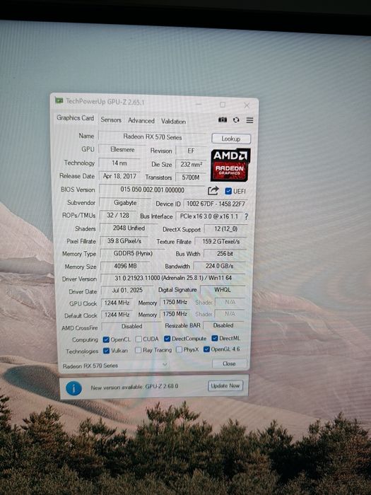 Fractal i5 7600K 12gb Gigabyte RX 570 OC 4gb SSD + HDD Bequiet Gold